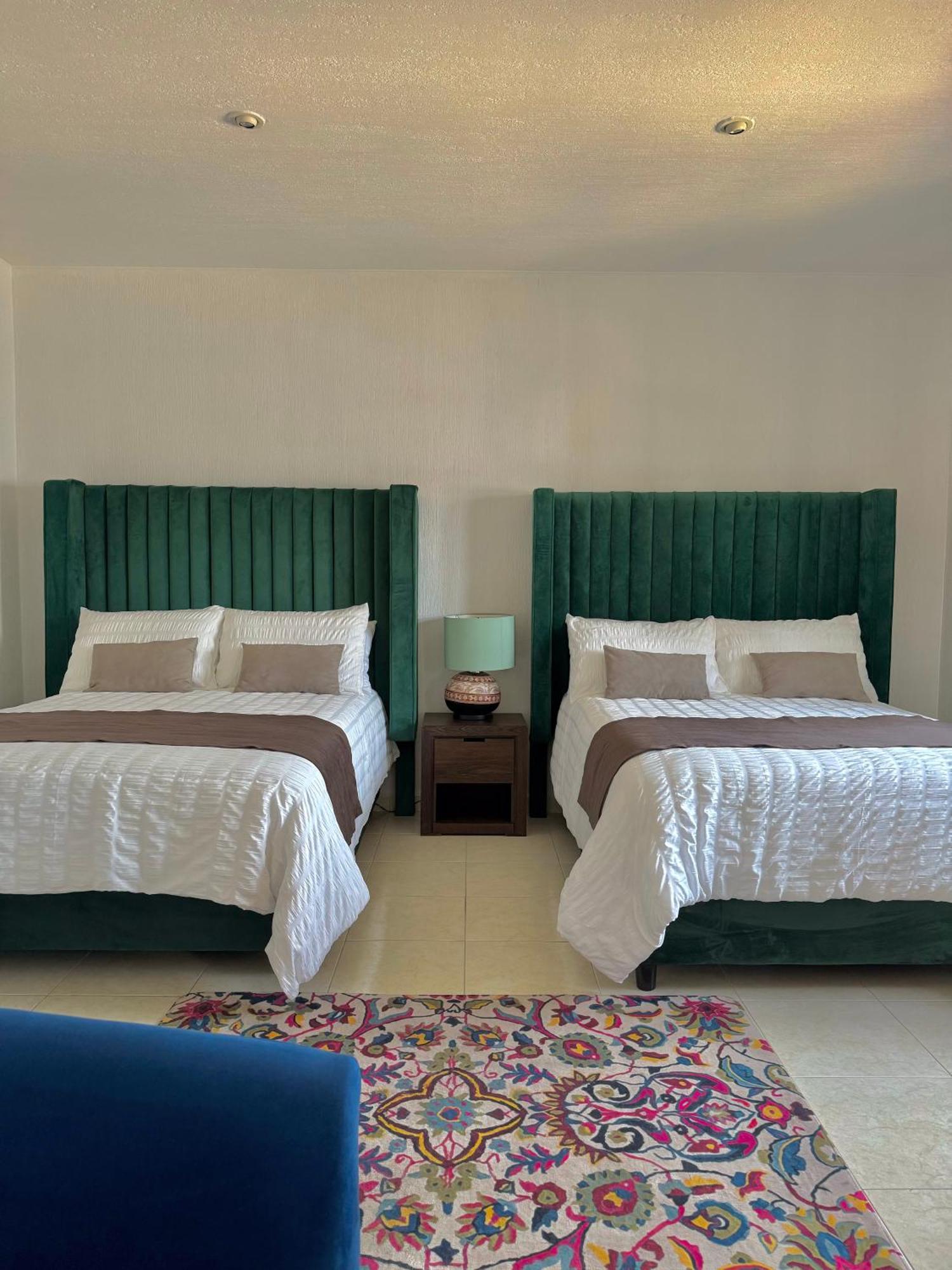 Suite Los Angeles Tecozautla Extérieur photo